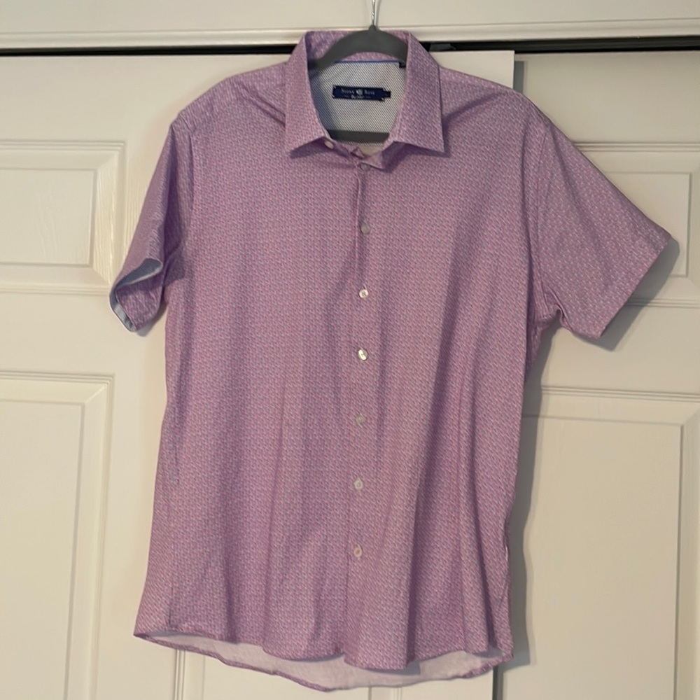 Men’s Large Stone Rose Short Sleeve Button Down